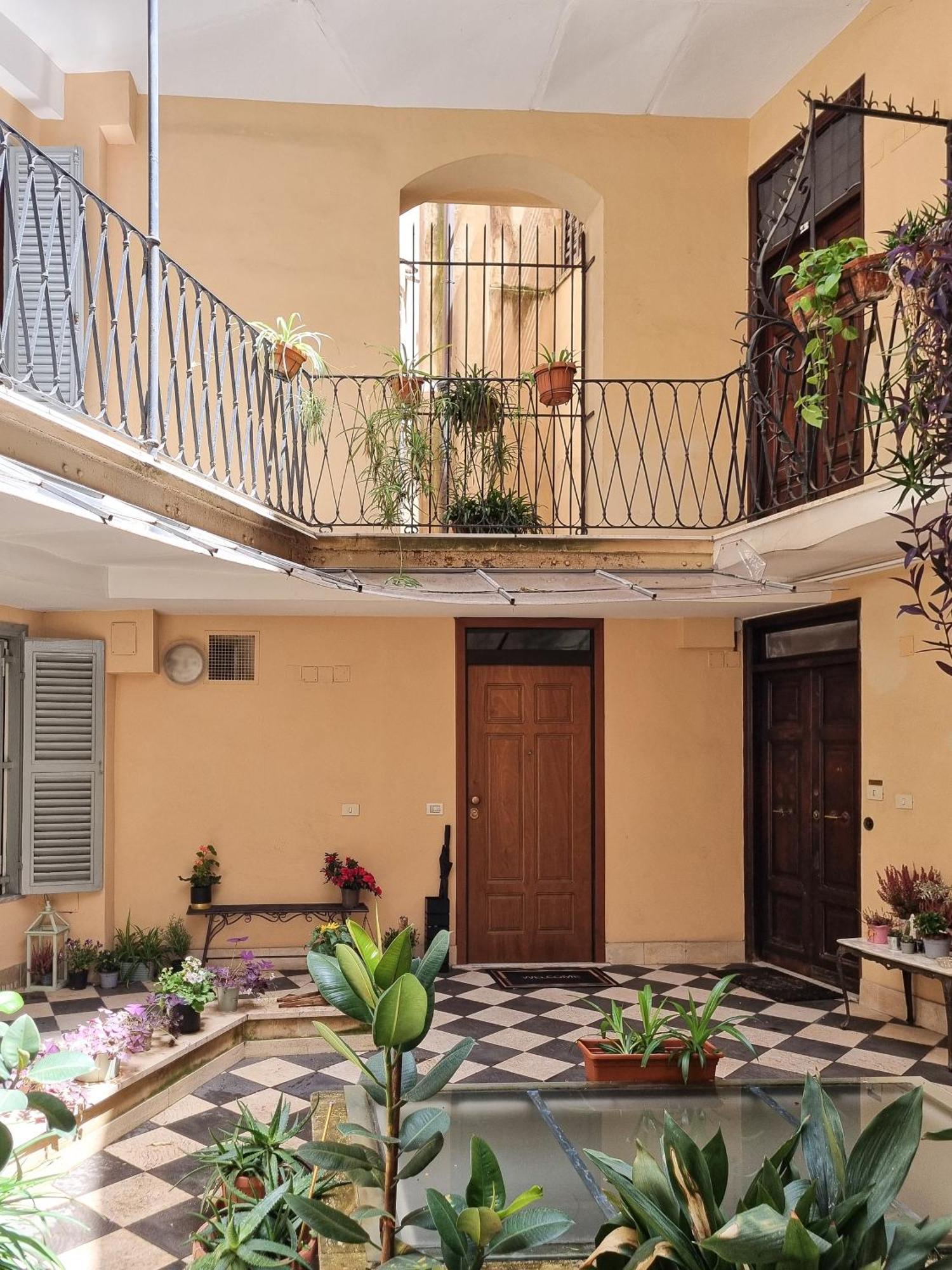Colosseum Luxury Suite Rome Exterior photo